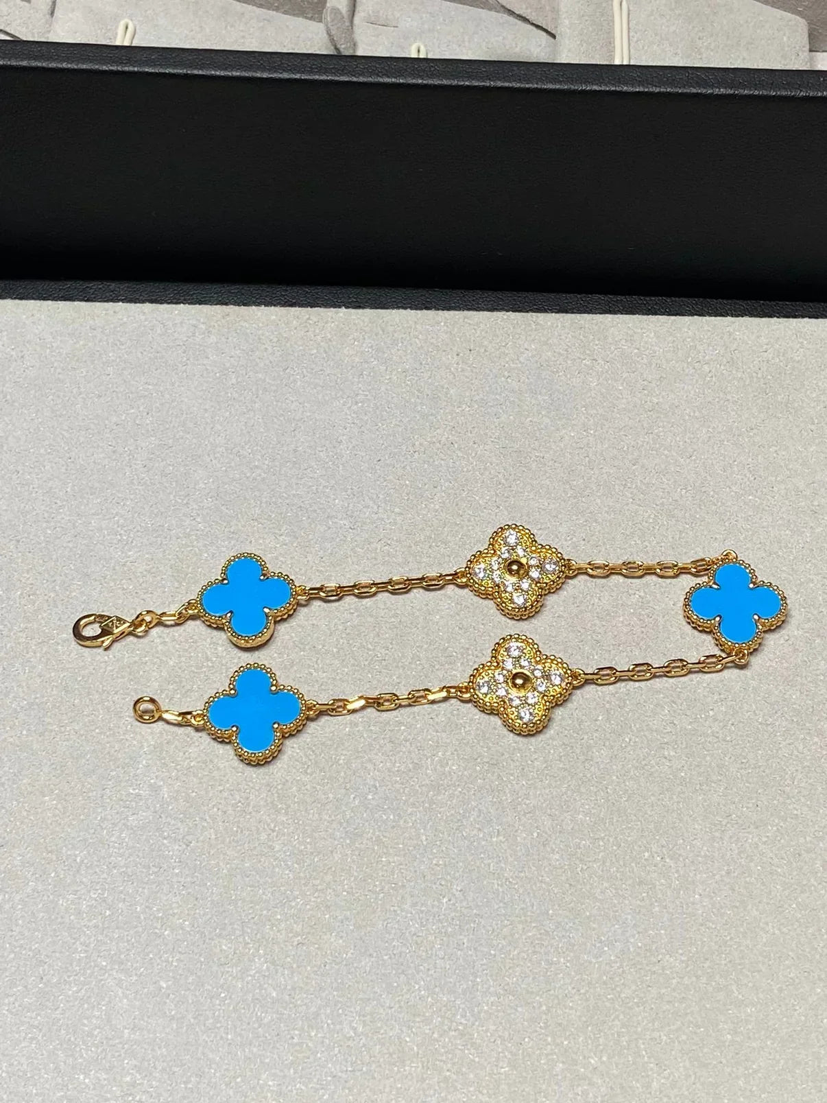 [Renovia Jewelry] CLOVER 5 MOTIF BLUE AGATE BRACELET COLLECTION