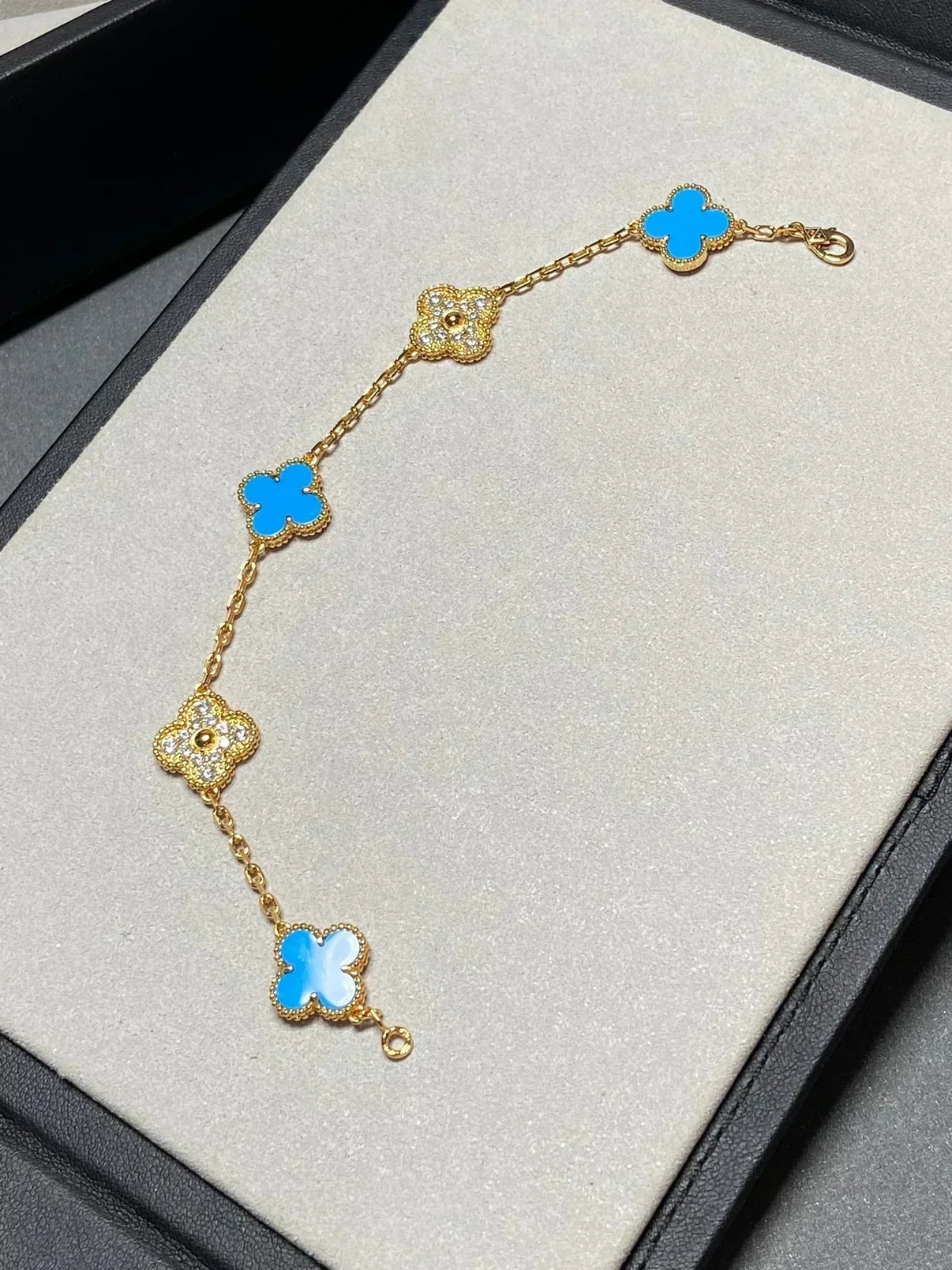 [Renovia Jewelry] CLOVER 5 MOTIF BLUE AGATE BRACELET COLLECTION