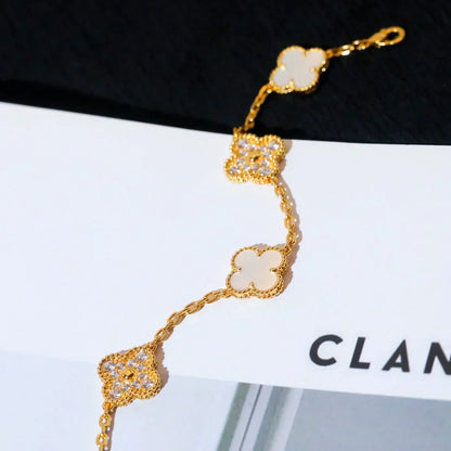 [Renovia Jewelry]CLOVER WHITE PEARL MOP 5 MOTIF BRACELET COLLECTION