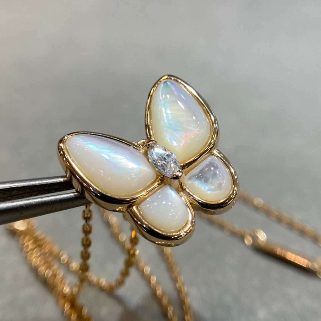 [Renovia Jewelry]BUTTERFLY MOP DIAMOND NECKLACE