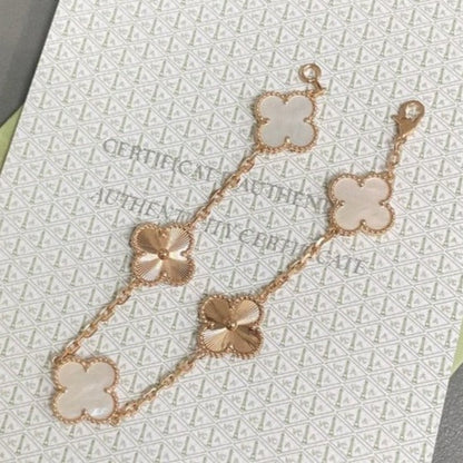 [Renovia Jewelry]CLOVER WHITE PEARL MOP 5 MOTIF BRACELET COLLECTION