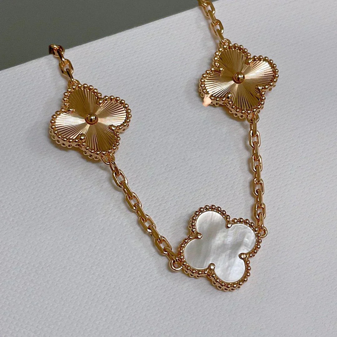 [Renovia Jewelry]CLOVER WHITE PEARL MOP 5 MOTIF BRACELET COLLECTION
