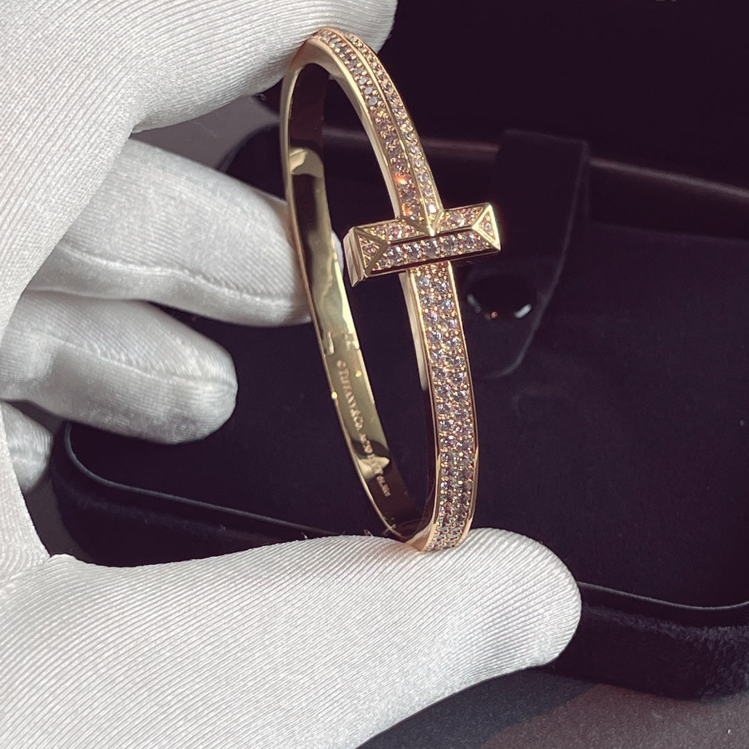 [Renovia Jewelry]T1 WIDE HINGED BANGLE DIAMOND PAVED BRACELET