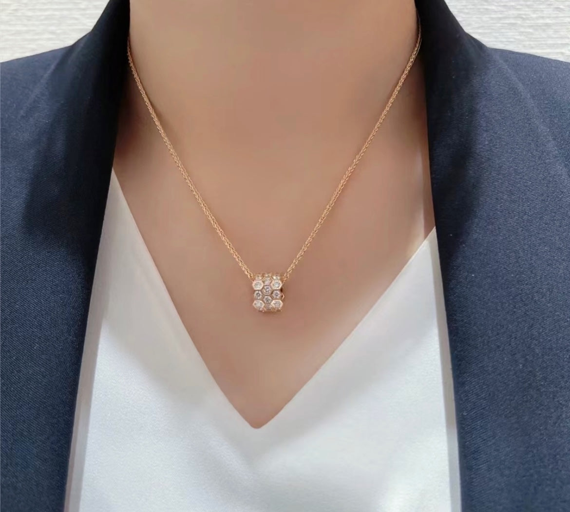 [Renovia Jewelry]BEE LOVE DIAMOND PAVED 3 ROW NECKLACE