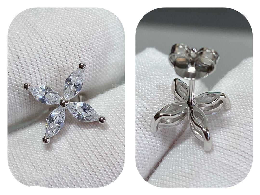 [Renovia Jewelry]VICTORIA SILVER DIAMOND STUD MINI EARRINGS
