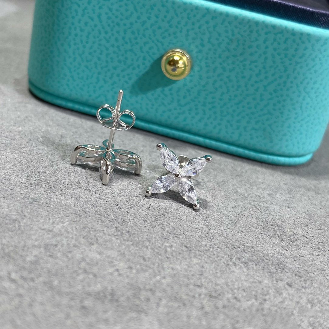 [Renovia Jewelry]VICTORIA SILVER DIAMOND STUD MINI EARRINGS