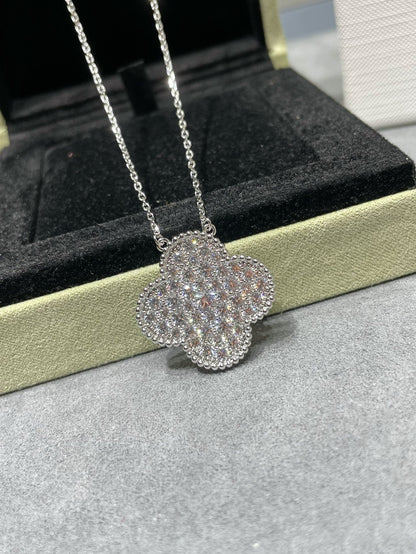 [Renovia Jewelry]CLOVER 25MM LARGE PENDANT DIAMOND PAVED SILVER NECKLACE