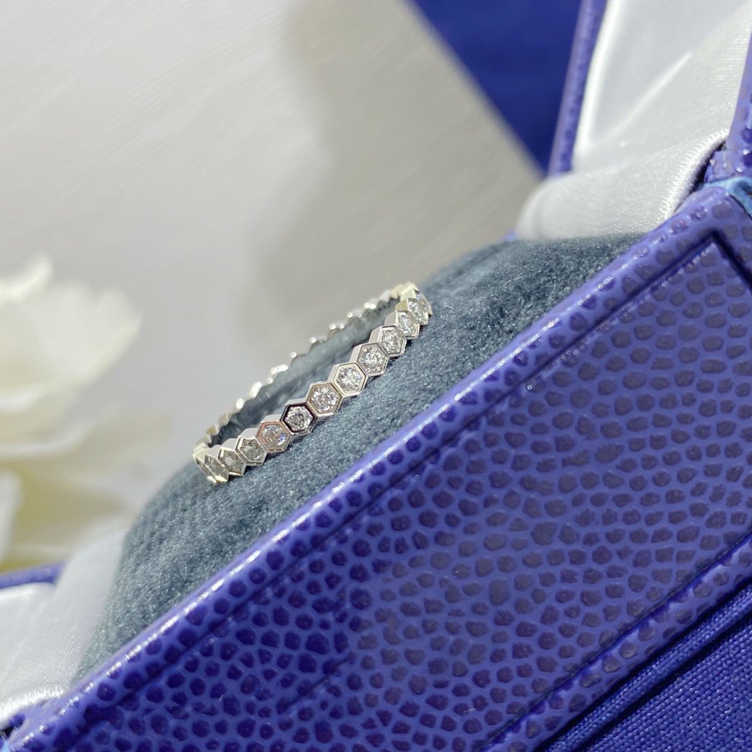 [Renovia Jewelry]BEE LOVE DIAMOND PAVED SMALL RING