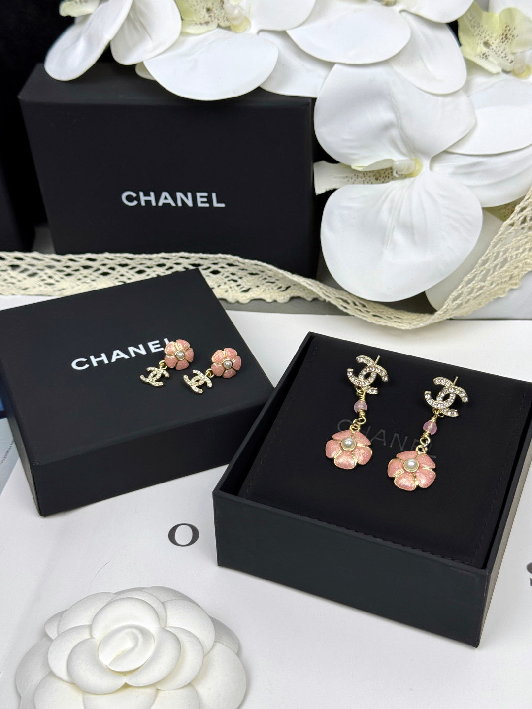 [Renovia Jewelry]26C Pink Camellia Enamel Pendant with Double C Earrings