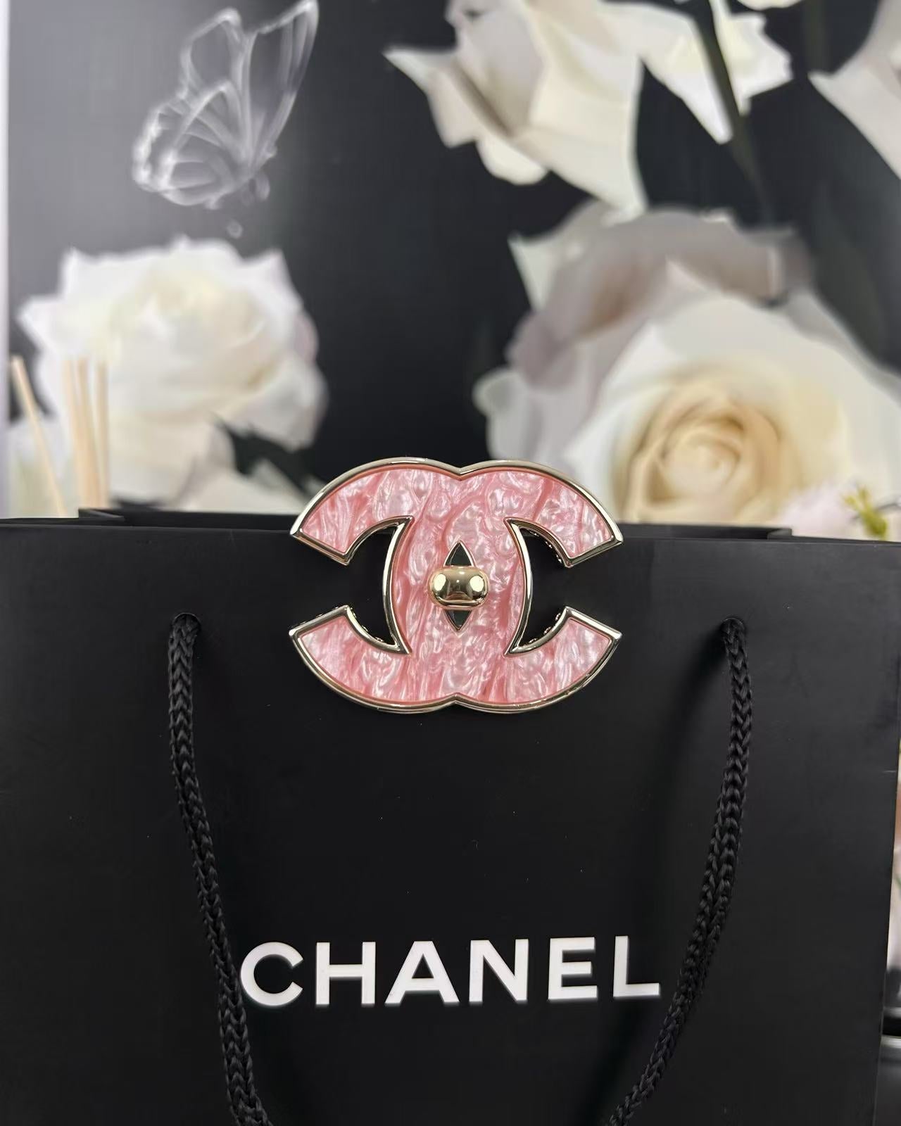[Renovia Jewelry]Pink Resin Classic Brooch 5cm