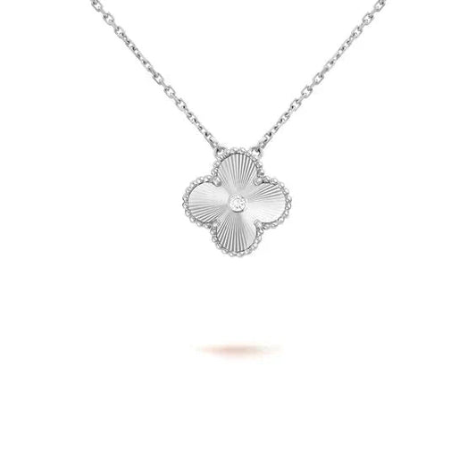 [Renovia Jewelry]CLOVER  15MM DIAMOND LASER NECKLACE SILVER