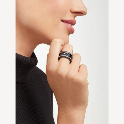 [Renovia Jewelry]ZERO 1 ROCK FOUR-BAND BLACK CERAMIC WITH STUDDED SPIRAL AND PAVED DIAMONDS RING