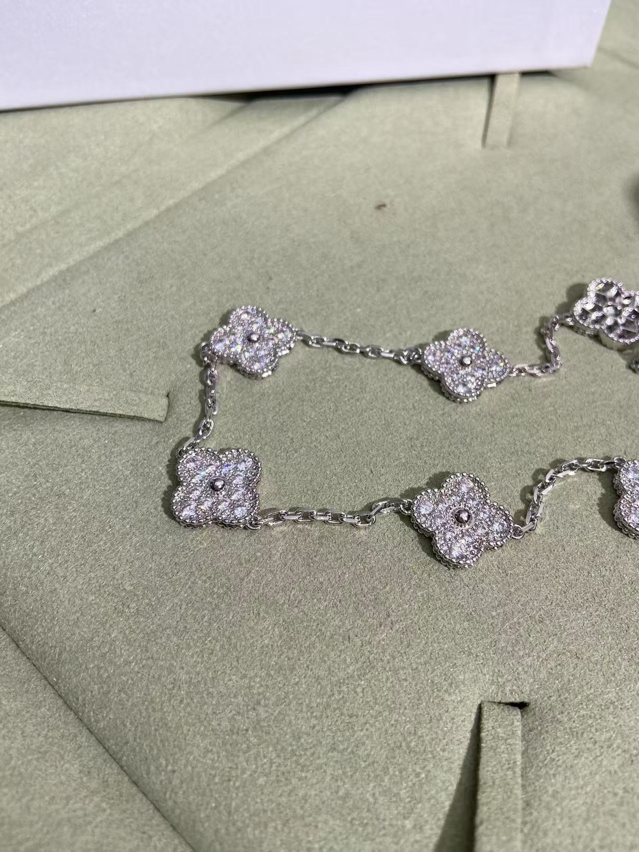[Renovia Jewelry]CLOVER 10 MOTIFS  FULL DIAMOND NECKLACE