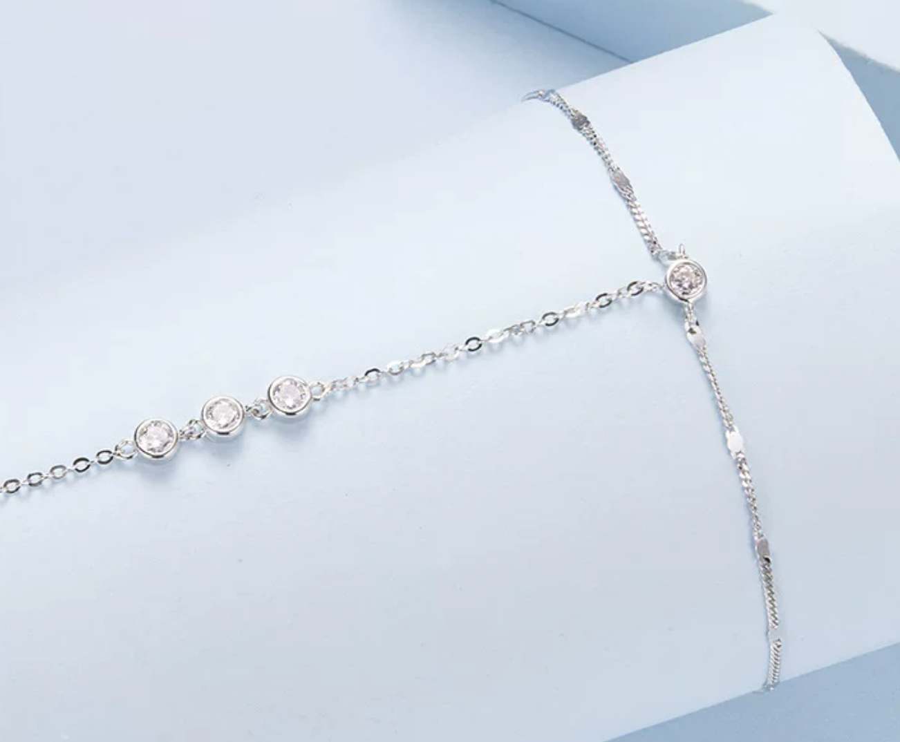 Tassel Interlocking Bracelet