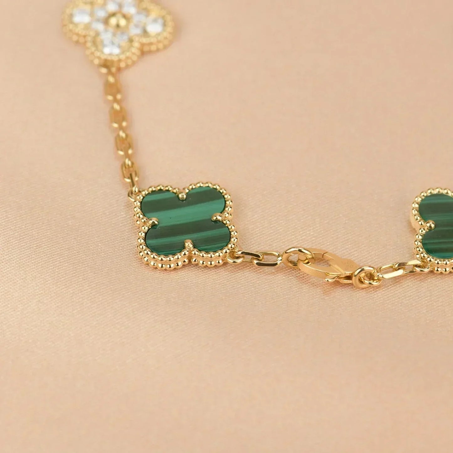 [Renovia Jewelry] CLOVER 5 MOTIF MALACHITE BRACELET COLLECTION