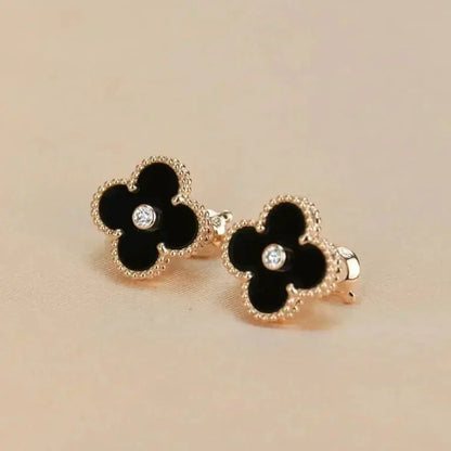 [Renovia Jewelry]CLOVER MEDIUM 1 MOTIFS ONYX DIAMOND EARRINGS