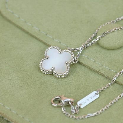 [Renovia Jewelry]CLOVER  15MM WHITE MOTHER-OF-PEARL SILVER
