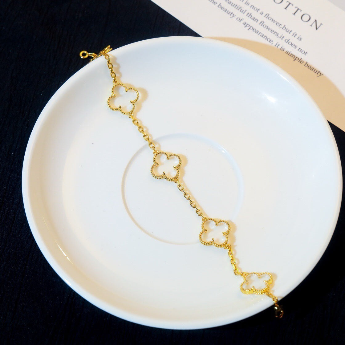 [Renovia Jewelry]CLOVER 5 MOTIF ROCK CRYSTAL BRACELET