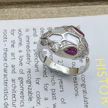 [Renovia Jewelry]BRAND NEW ASSORTED SNAKE HEAD MOTHER OF PEARL RINGS
