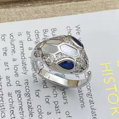 [Renovia Jewelry]BRAND NEW ASSORTED SNAKE HEAD MOTHER OF PEARL RINGS