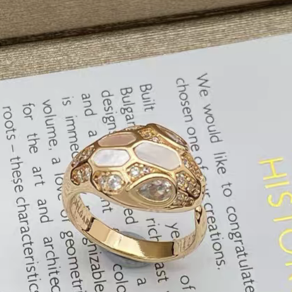 [Renovia Jewelry]BRAND NEW ASSORTED SNAKE HEAD MOTHER OF PEARL RINGS