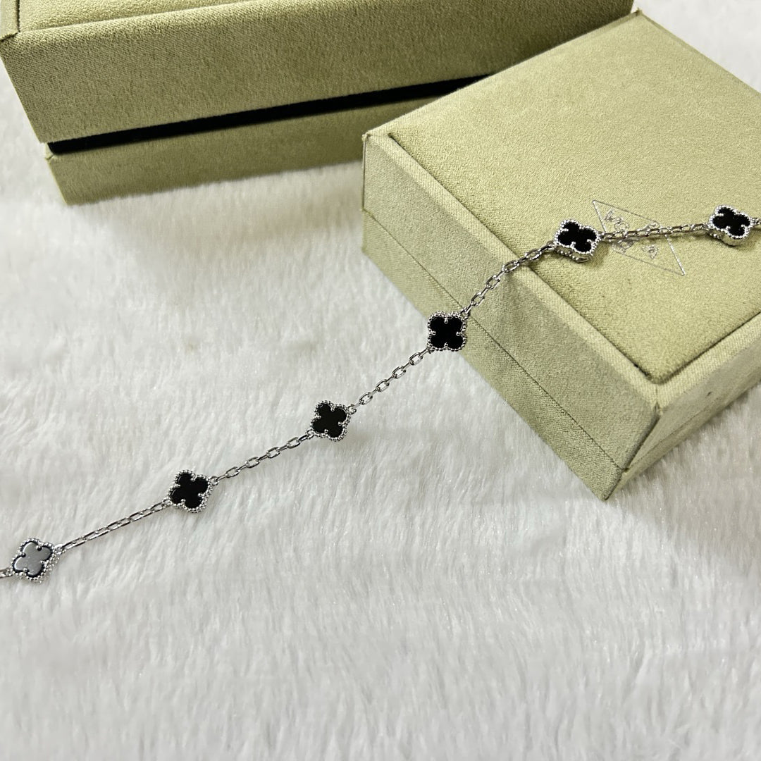 [Renovia Jewelry]CLOVER 6 MOTIF  ONYXS BRACELET