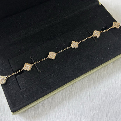 [Renovia Jewelry]CLOVER 6 MOTIF DIAMOND BRACELET
