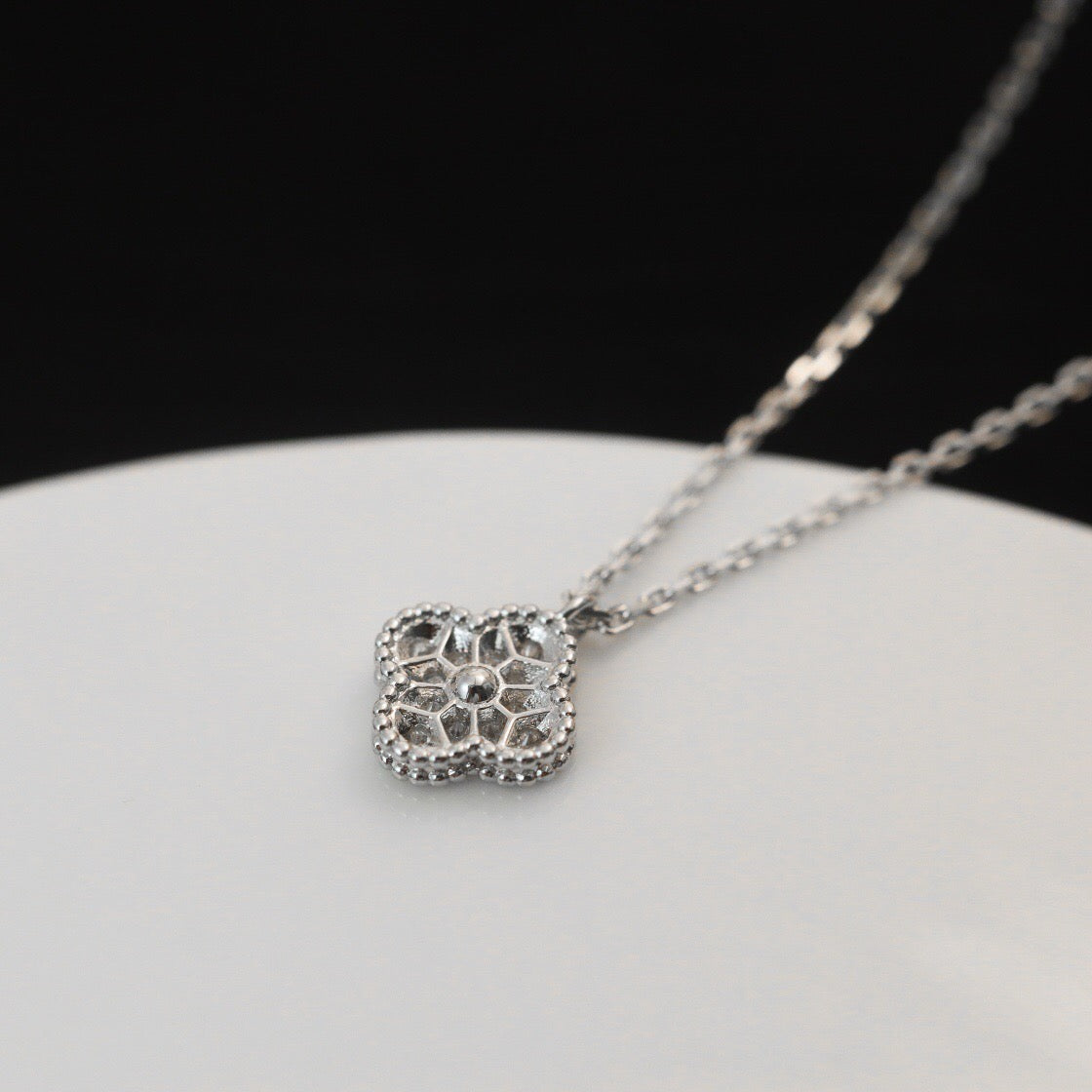 [Renovia Jewelry]CLOVER MINI 9.5MM PENDANT DIAMOND NECKLACE