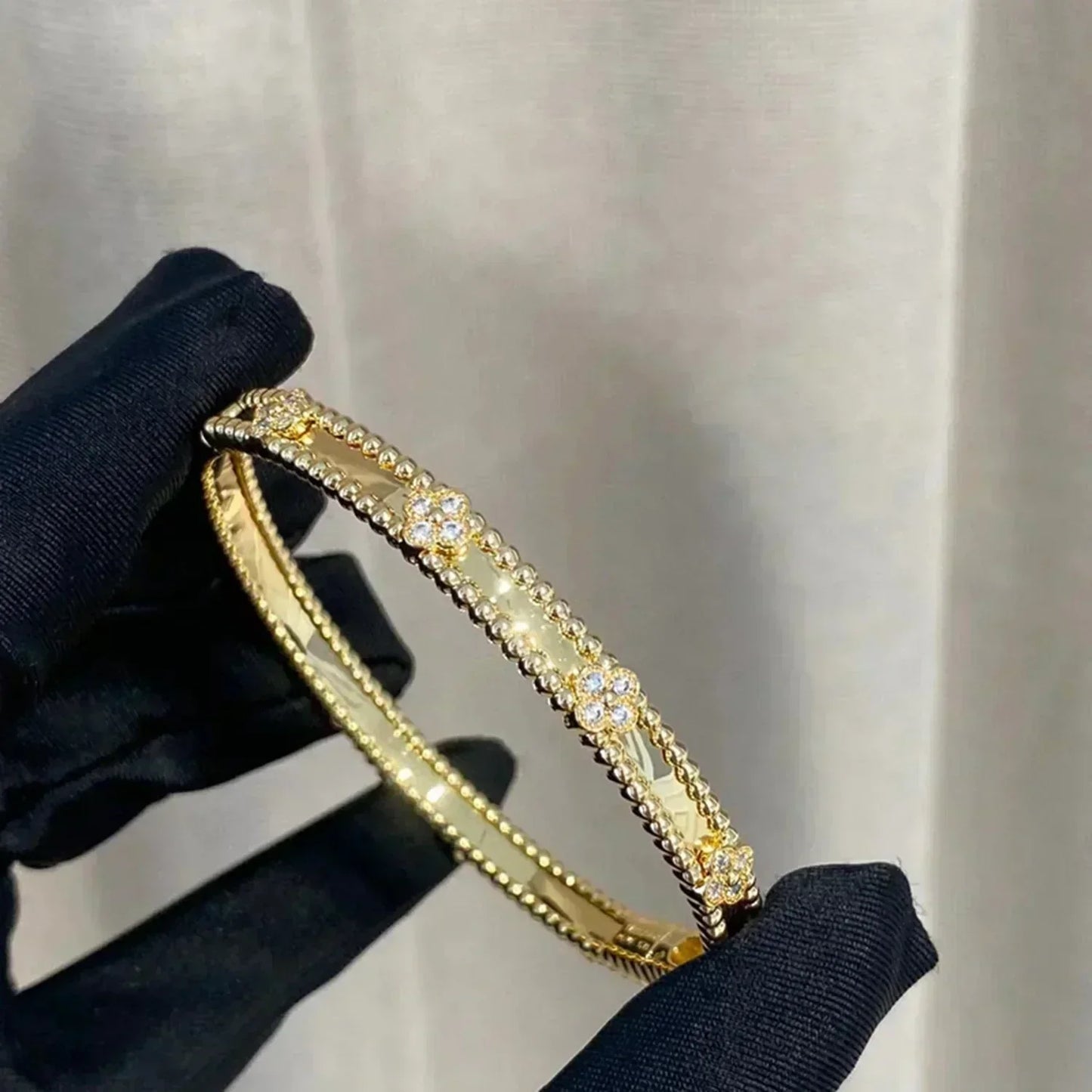 [Renovia Jewelry]CLOVER BRACELET 4MM DIAMONDS