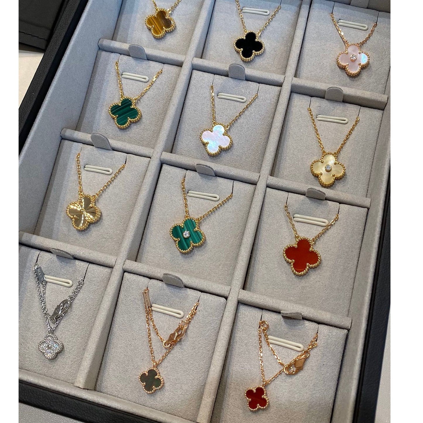 [Renovia Jewelry]CLOVER 15MM LASER NECKLACE