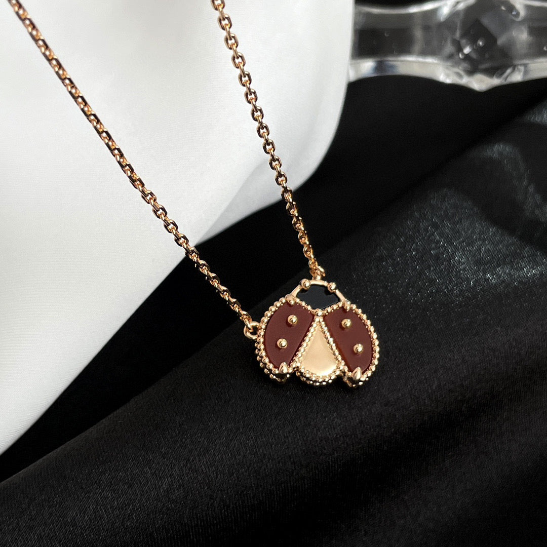 [Renovia Jewelry]LUCKY  CARNELIANS LADYBUG NECKLACE