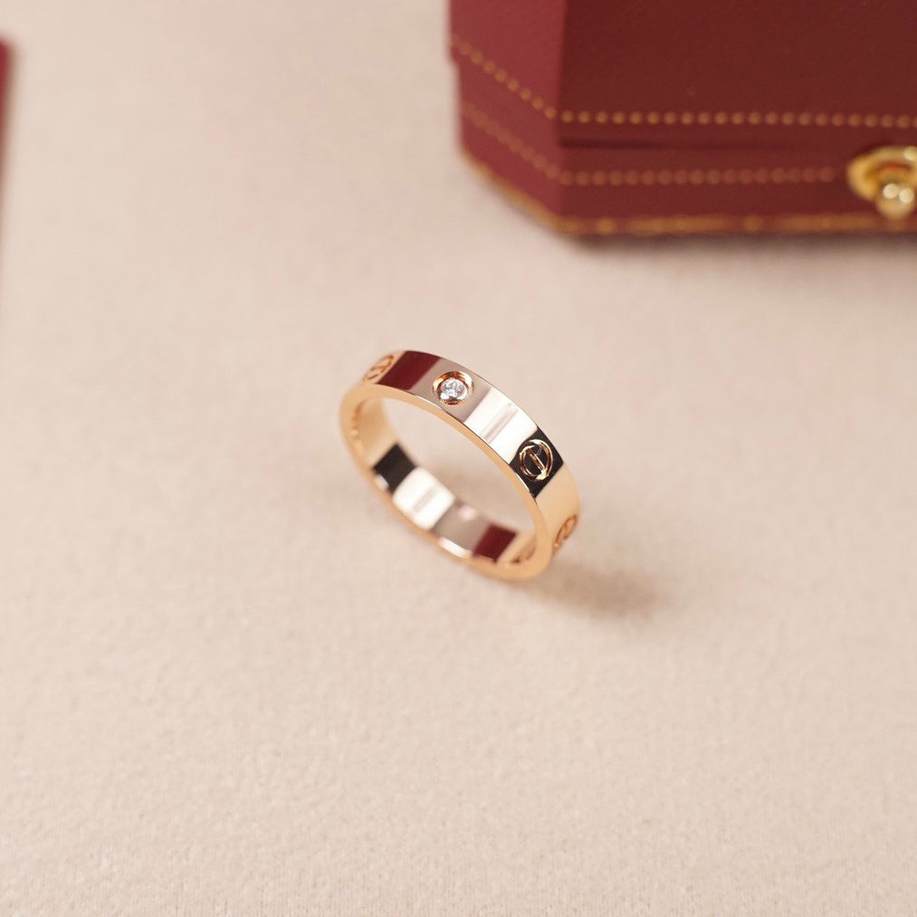 [Renovia Jewelry]LOVE 4MM 1 DIAMOND RING