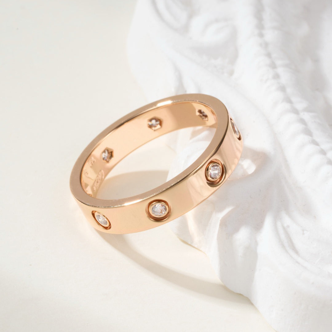 [Renovia Jewelry]LOVE 4MM 8 DIAMOND RING