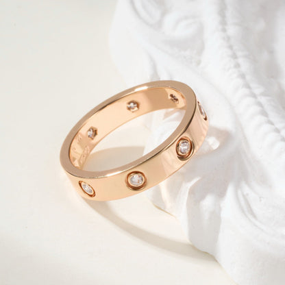 [Renovia Jewelry]LOVE 4MM 8 DIAMOND RING