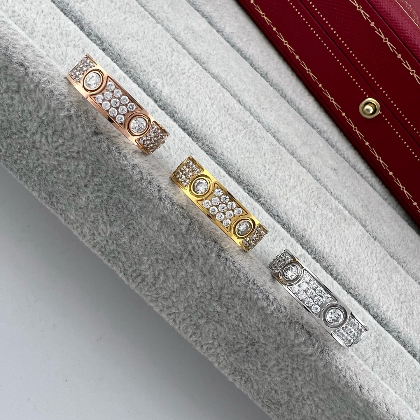 [Renovia Jewelry]LOVE 5.5MM FULL-PAVE 6-DIAMOND RING