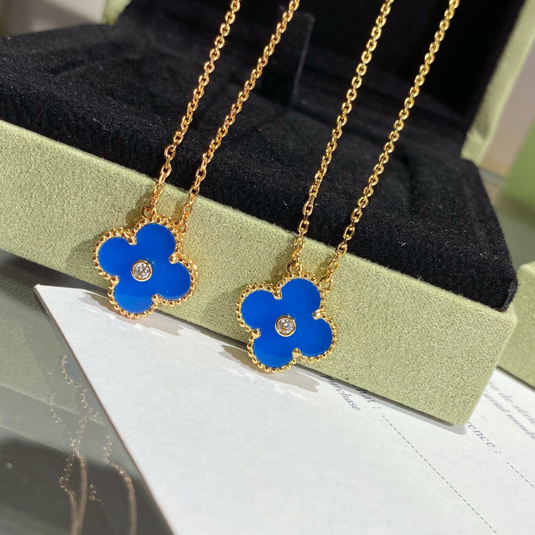 [Renovia Jewelry]CLOVER 15MM DIAMOND AND BLUE AGATE NECKLACE