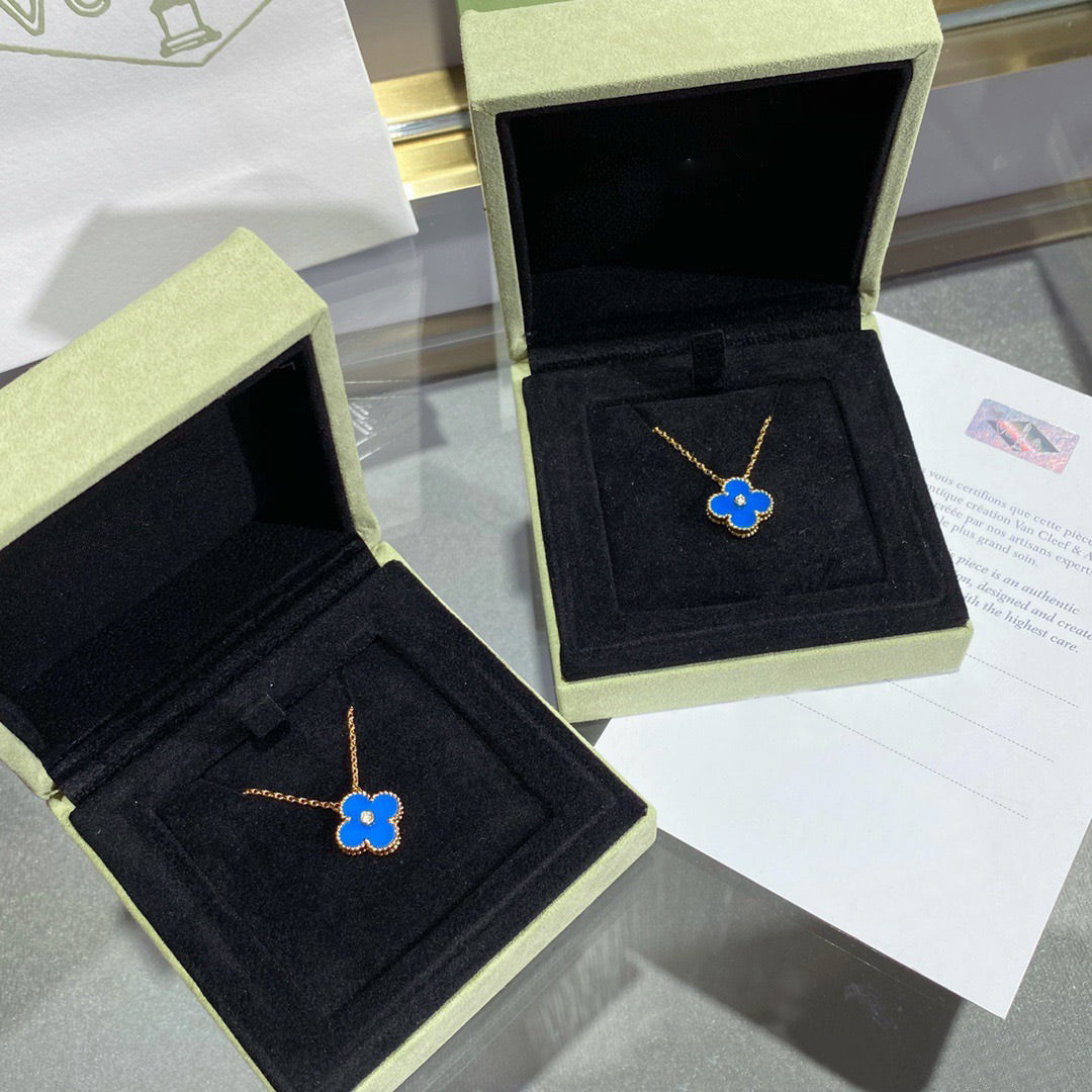 [Renovia Jewelry]CLOVER 15MM DIAMOND AND BLUE AGATE NECKLACE