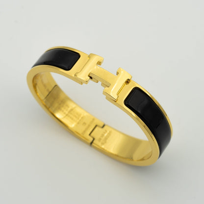 [Renovia Jewelry]H BLACK BRACELET
