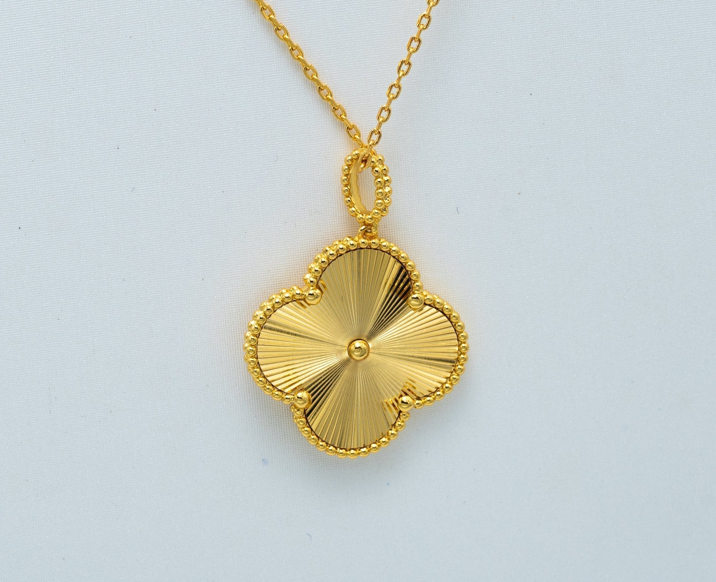[Renovia Jewelry]CLOVER 25MM PEDANT NECKLACE GOLD
