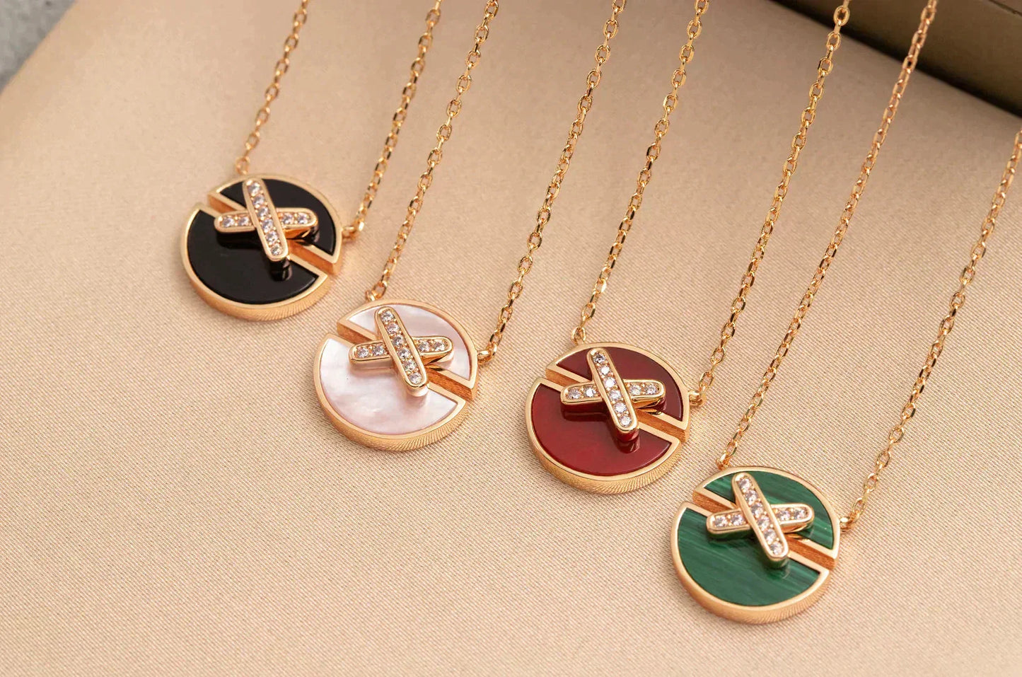 [Renovia Jewelry]JEUX DE ROSE GOLD DIAMOND NECKLACE