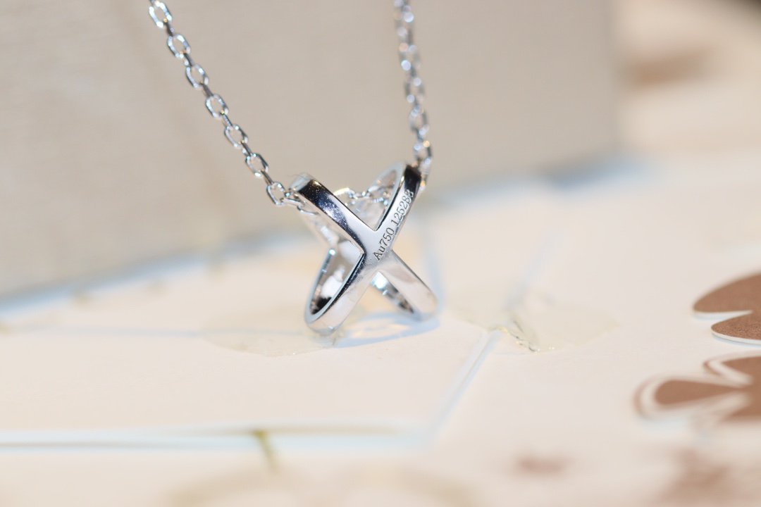 [Renovia Jewelry]JEUX DE DIAMOND NECKLACE