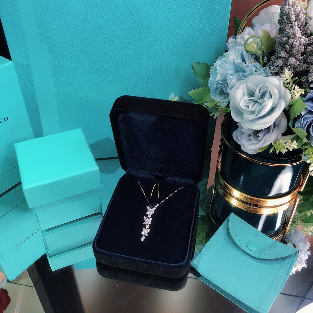[Renovia Jewelry]MIXED CLUSTER DIAMOND DROP PENDANT