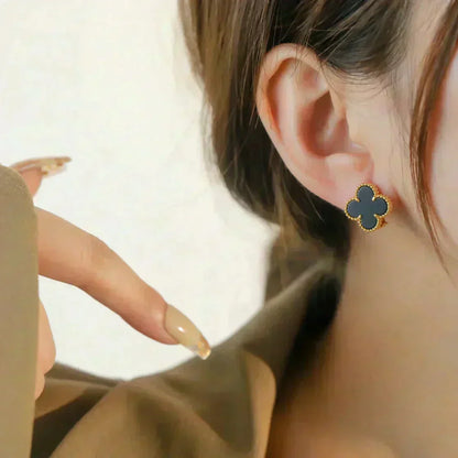 [Renovia Jewelry]CLOVER MEDIUM 1 MOTIFS  ONYX STUD EARRINGS