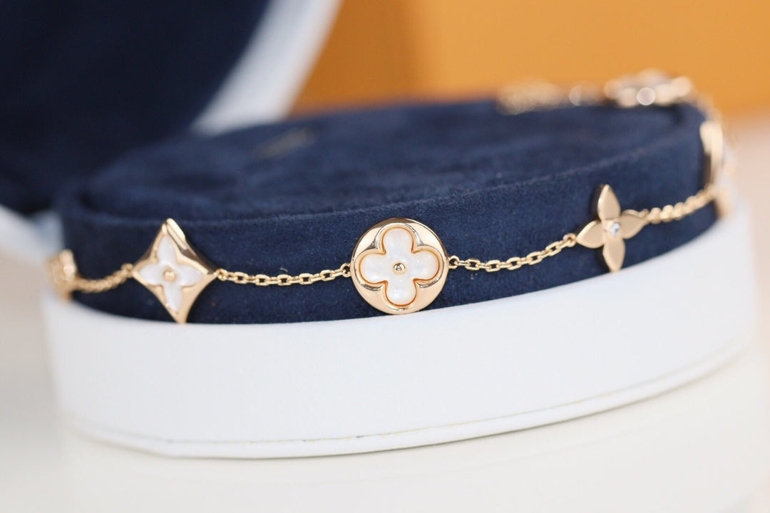 [Renovia Jewelry]LEAF CLOVER BRACELET