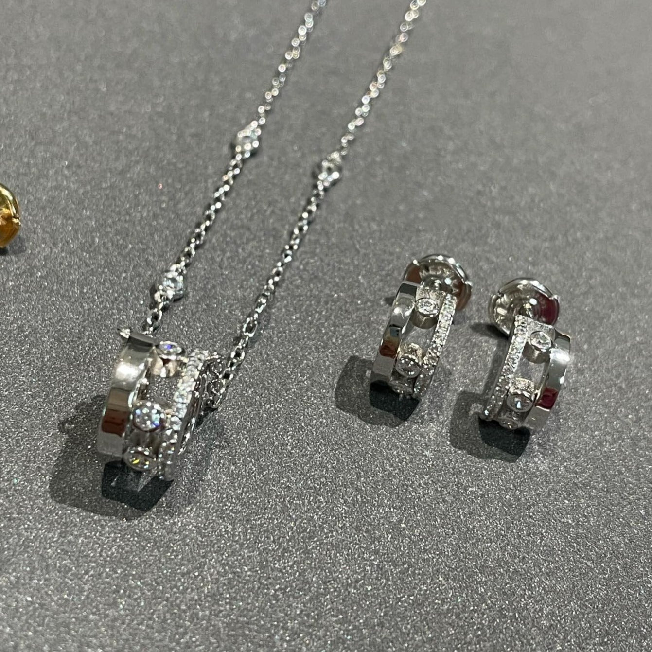 [Renovia Jewelry]CHAIN MOVE ROMANE PEDAND NECKLACE