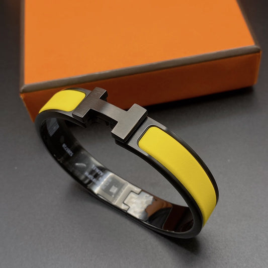 [Renovia Jewelry]CLIC HM SO BLACK YELLOW BRACELET