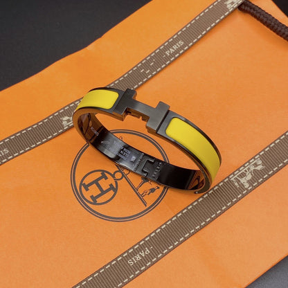 [Renovia Jewelry]CLIC HM SO BLACK YELLOW BRACELET