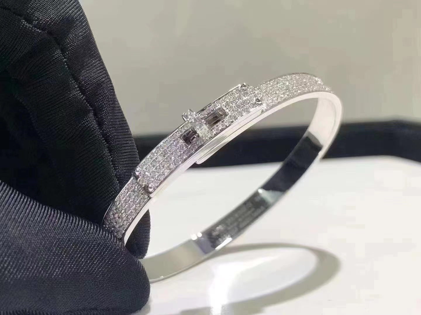 [Renovia Jewelry]HM KELLY BRACELET IN SILVER AND FULL PAVE DIAMOND