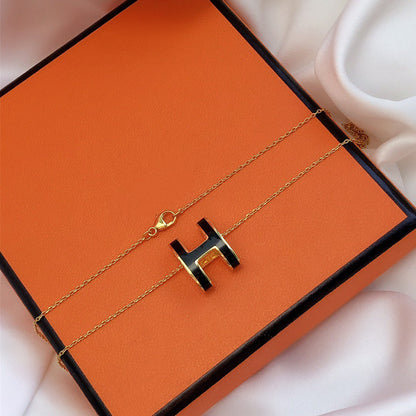 [Renovia Jewelry]HM CLIC BLACK ENAMEL GOLD NECKLACE