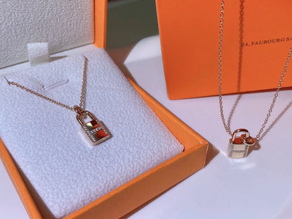[Renovia Jewelry]HM ADVANCED NICHE LOCK HEAD NECKLACE DIAMONDS